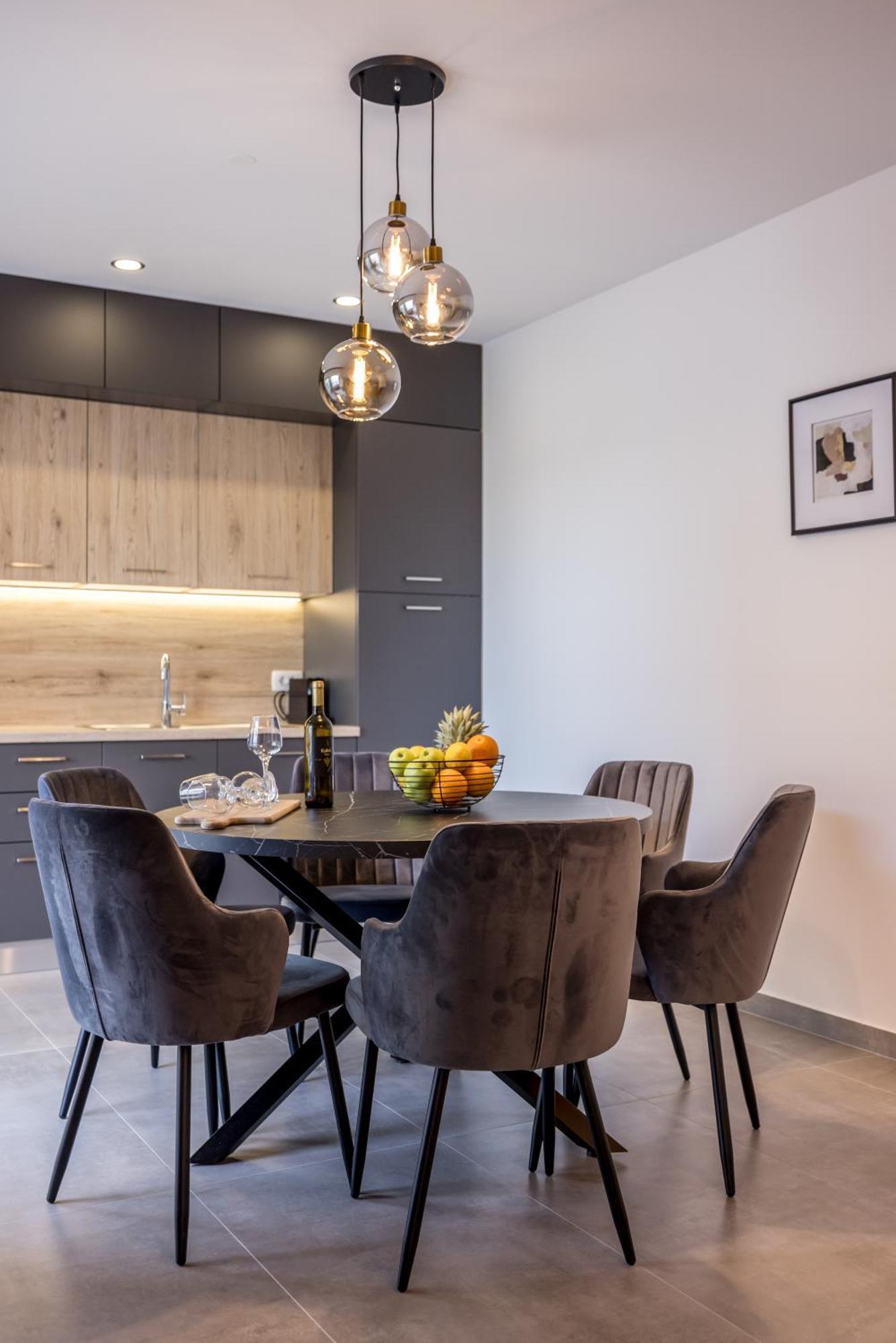 Adriatic Nest, Cozy And Modern Two Bedroom Apartment Kaštela Eksteriør bilde